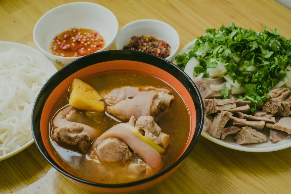 Đầu bếp tại quán